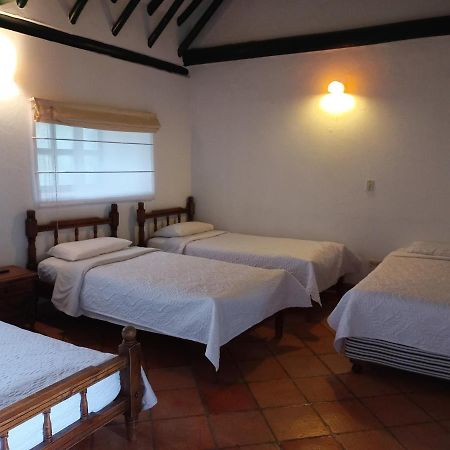 Hospederia La Roca Plaza Principal Bed & Breakfast Boyacá Екстериор снимка
