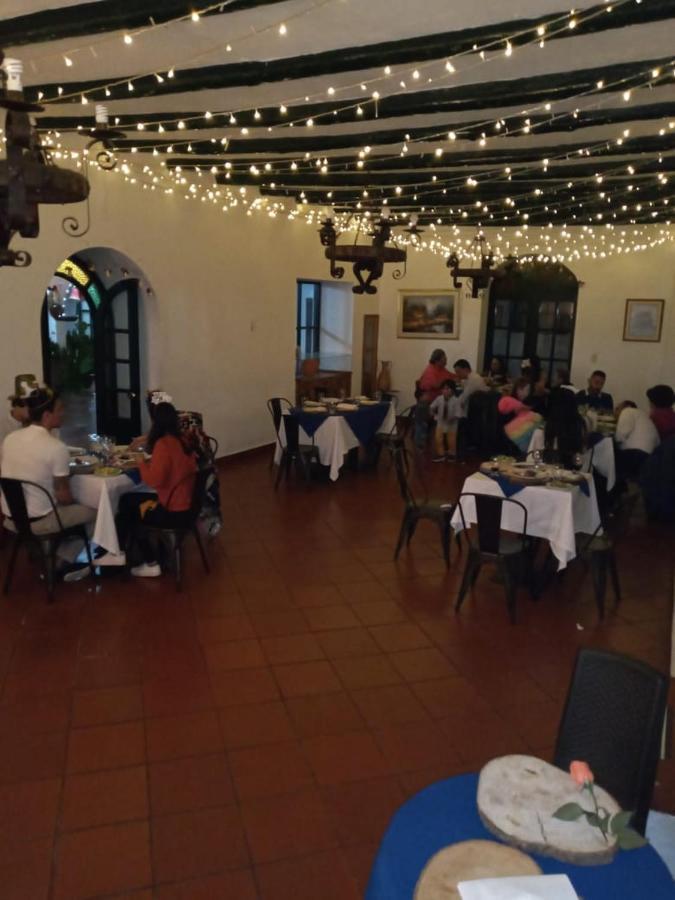 Hospederia La Roca Plaza Principal Bed & Breakfast Boyacá Екстериор снимка