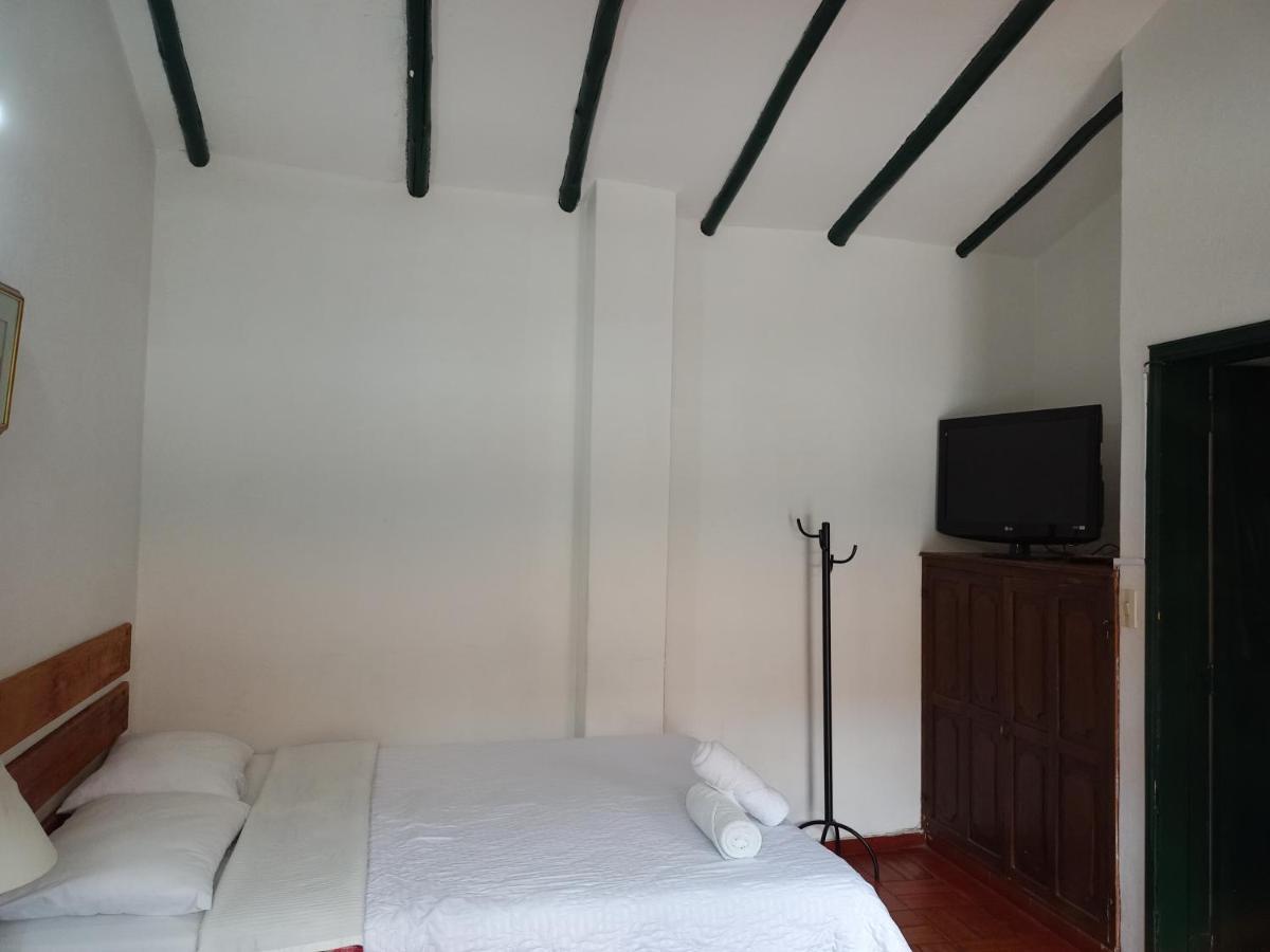 Hospederia La Roca Plaza Principal Bed & Breakfast Boyacá Екстериор снимка